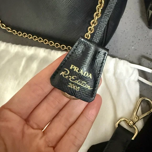 Prada Re Edition 2005 Saffiano leather Bag - Picture 7 of 16